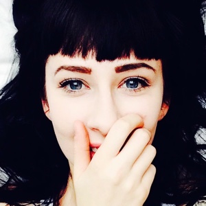 花開在静默的半夏、