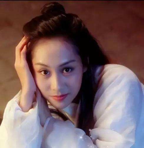 爱球鞋的小仙女