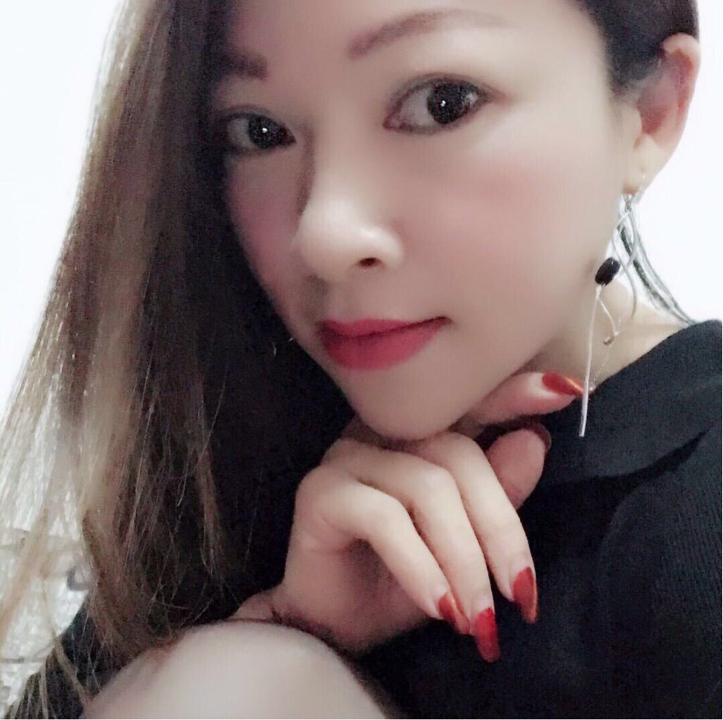 小姐姐霞妹