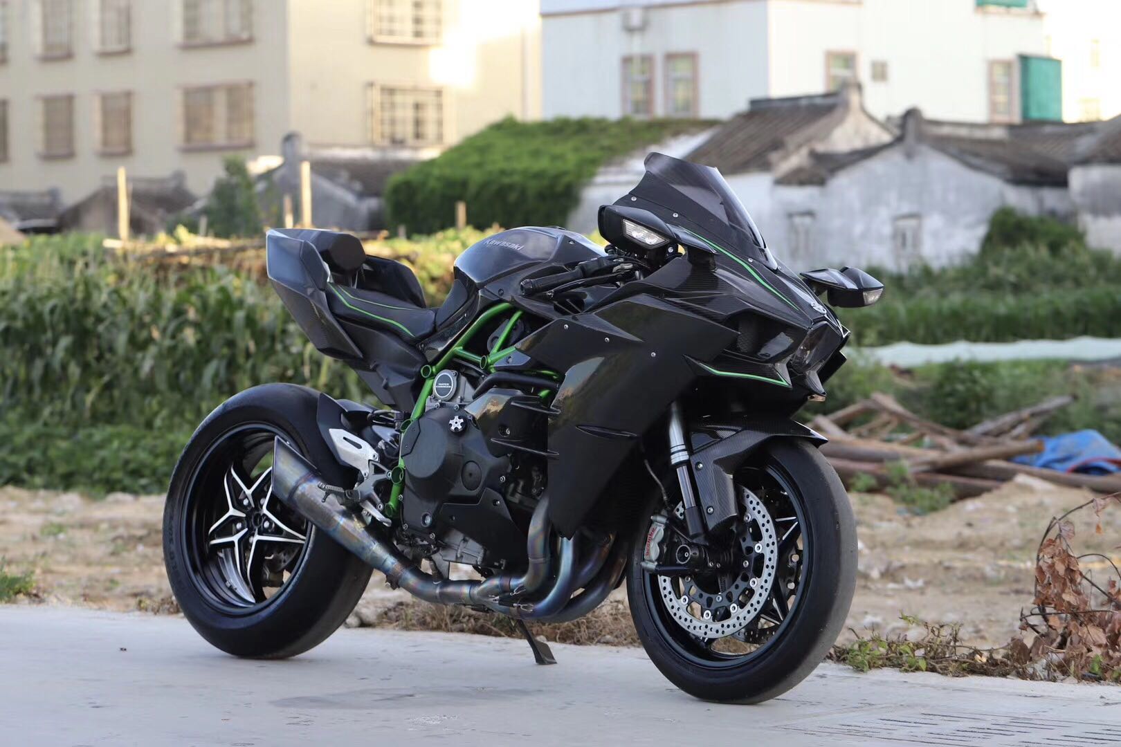 碣石机车修复店