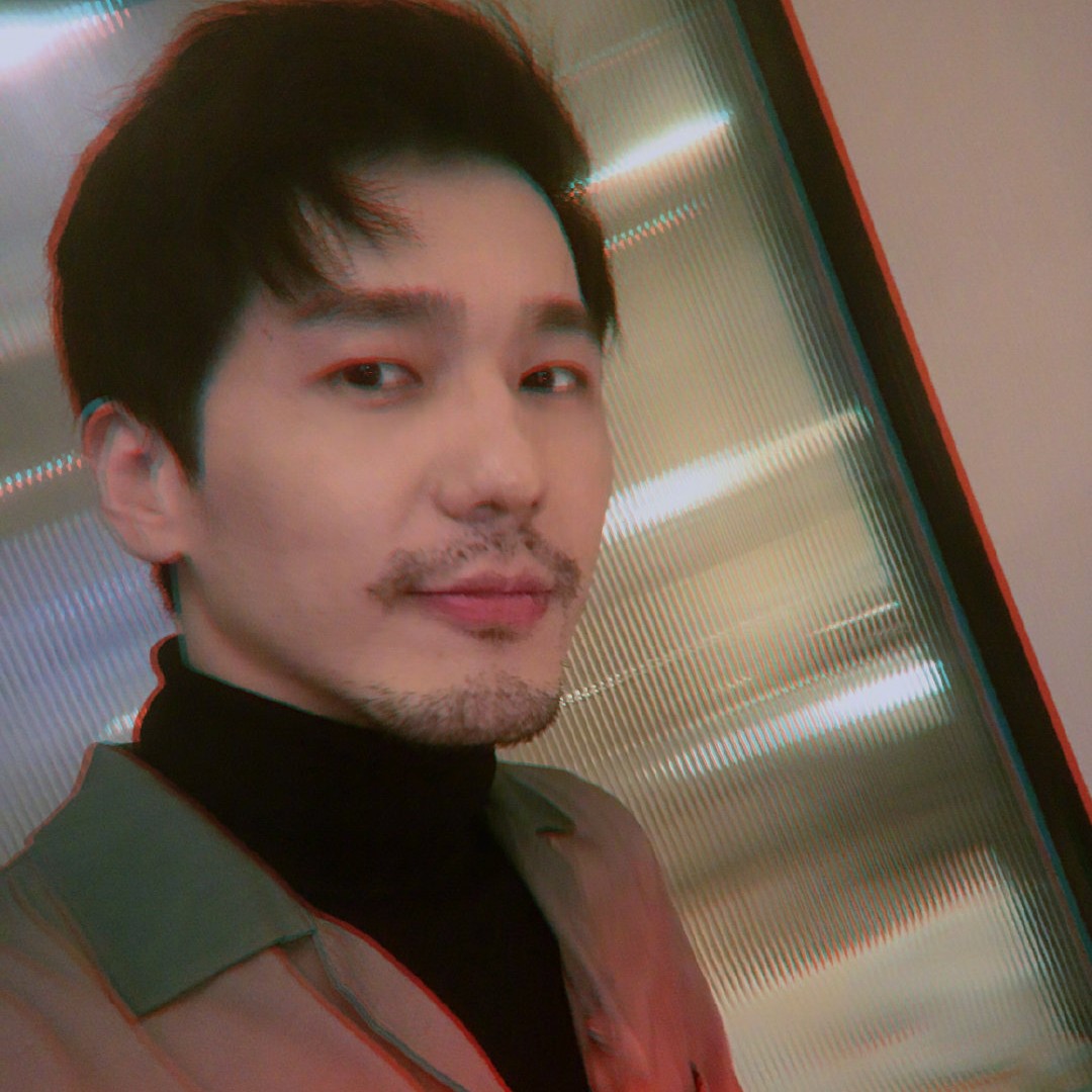 白宇嘎嘎的小迷妹