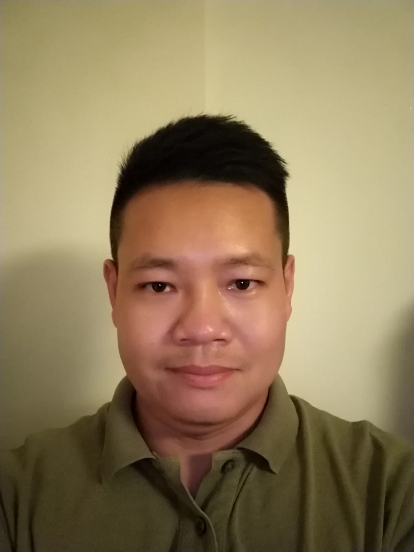 爱吃焅汁鲈鱼的铁锤