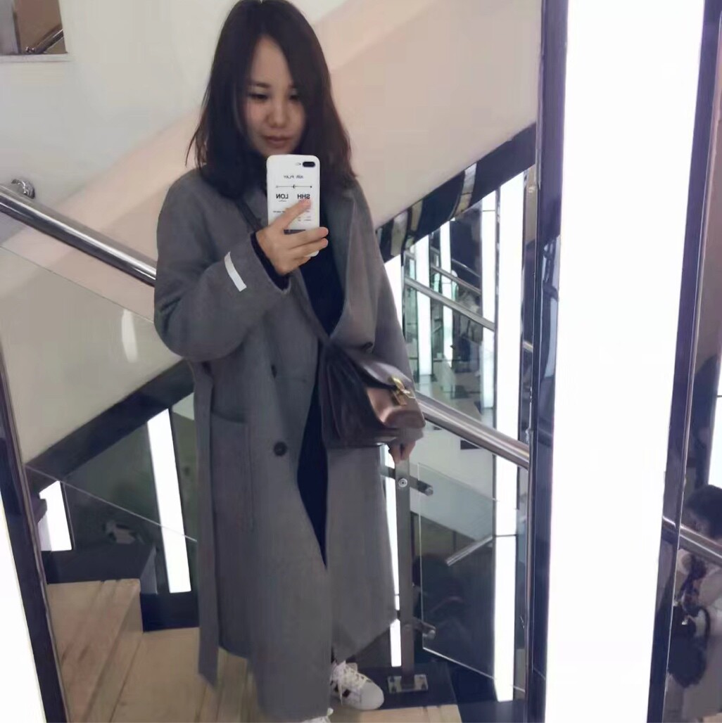 美人与美物本是相得益彰