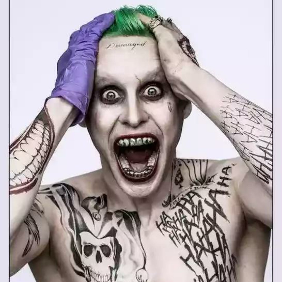 鲜蓝色的乌头中星