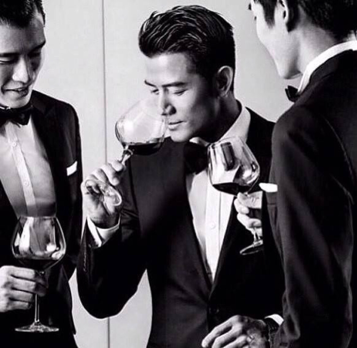 天秤座黄金圣斗士