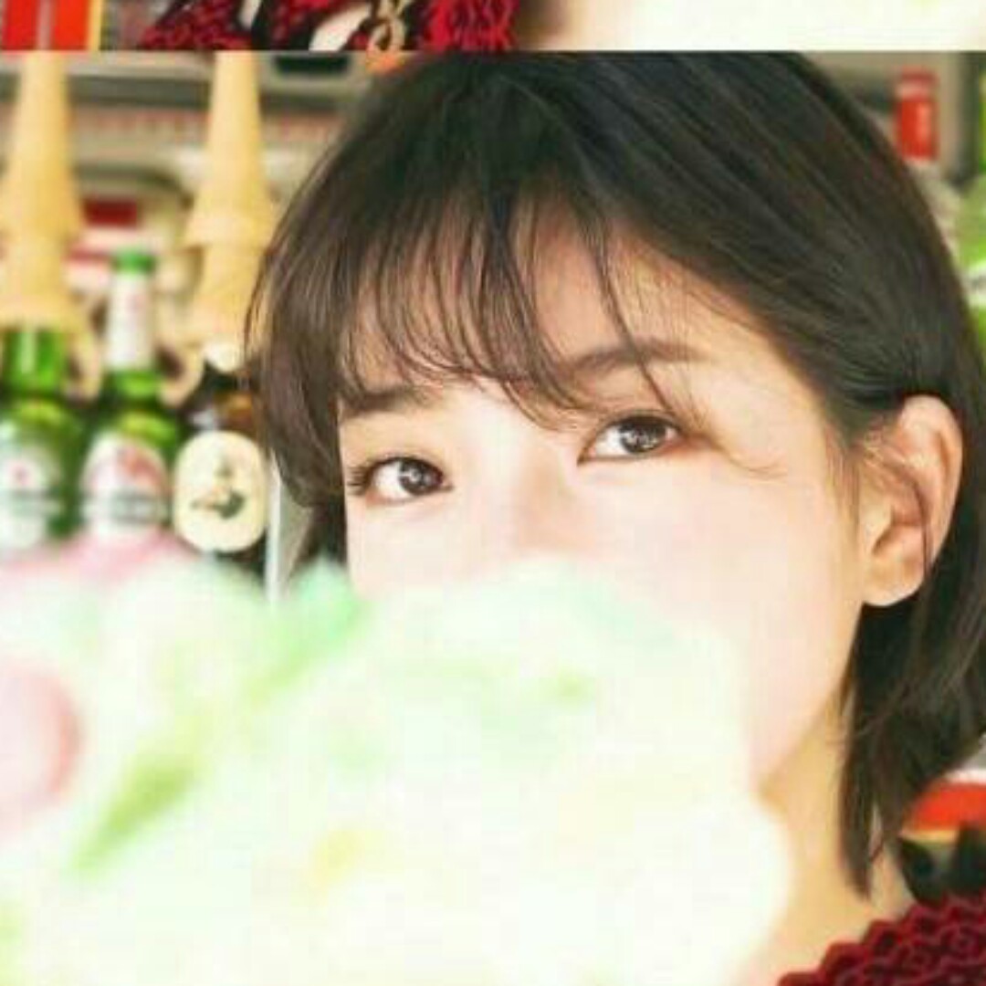 爱吃白菜包子的榛子