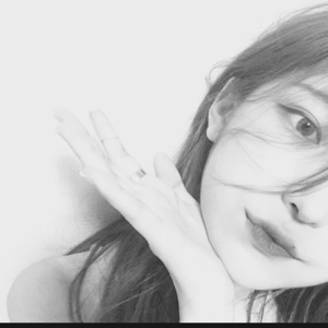 胖萌爱喝养乐多呀