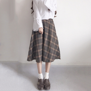 长款毛呢裙配什么外套