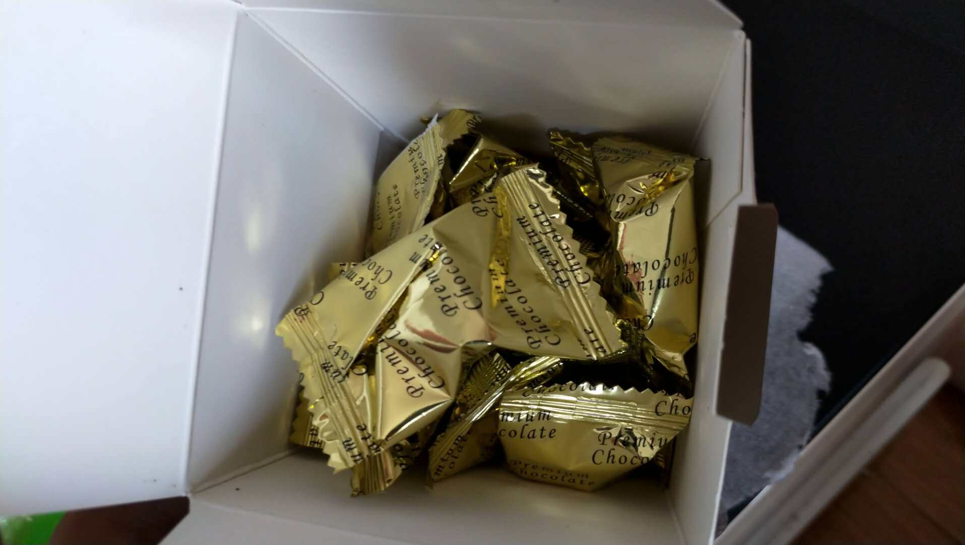 马来西亚进口提拉米苏巧克力怎么样，它的价格贵不贵_搜券