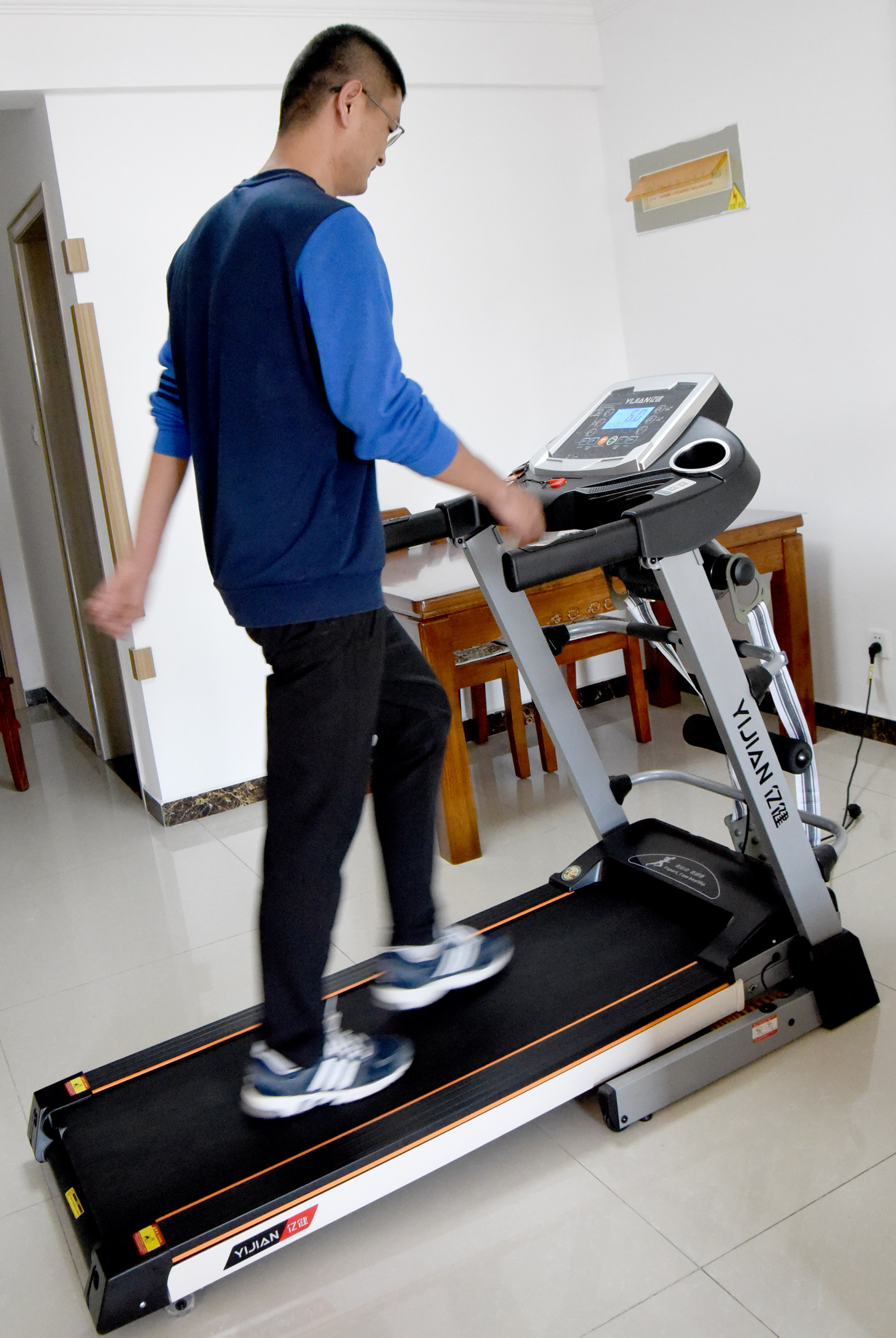 亿健跑步机e3入手测评亿健e3怎么样真实体验感受