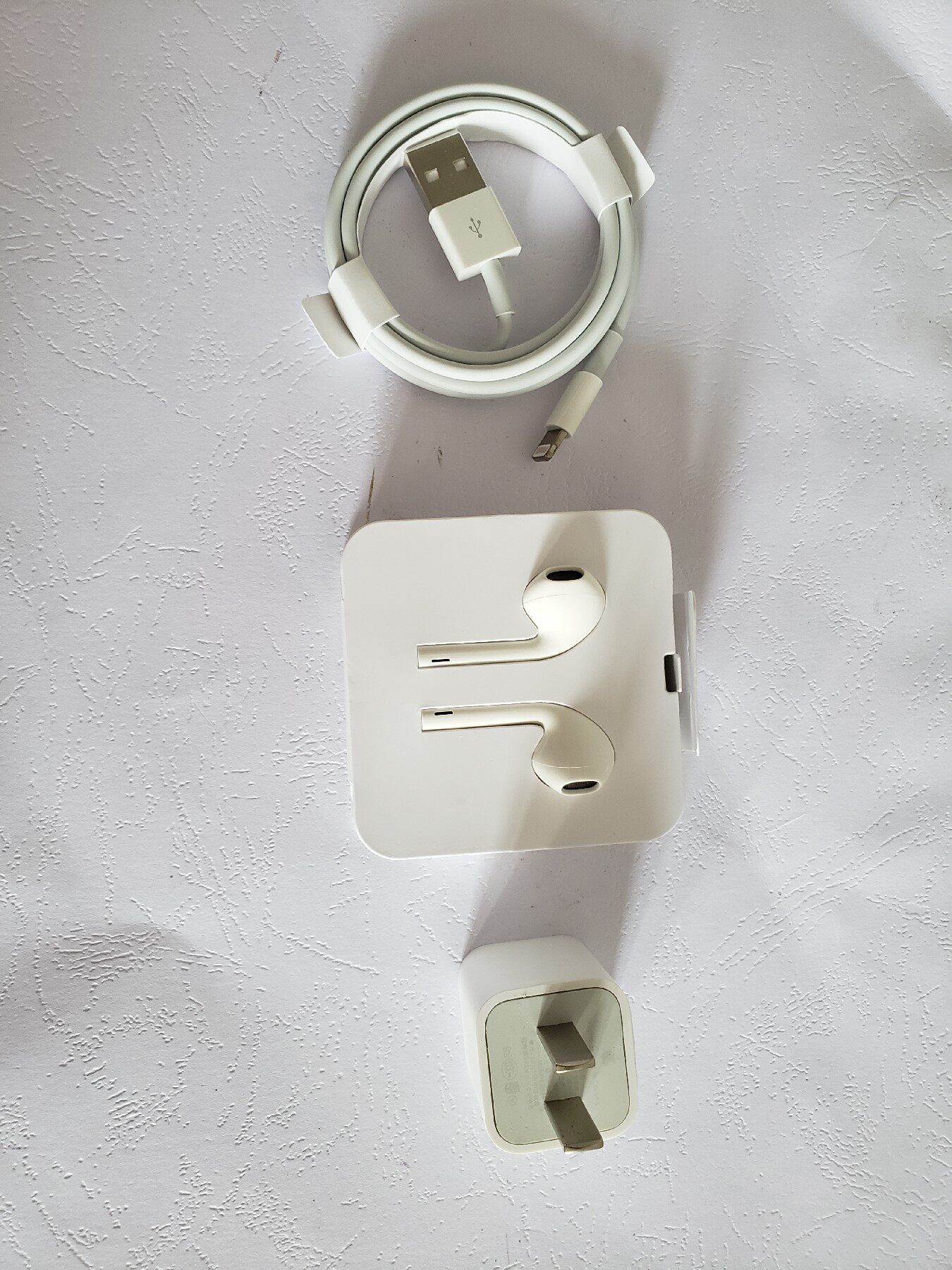 香港代购原装正品数据线怎么样哪个好是哪个国家的品牌，推荐_搜券