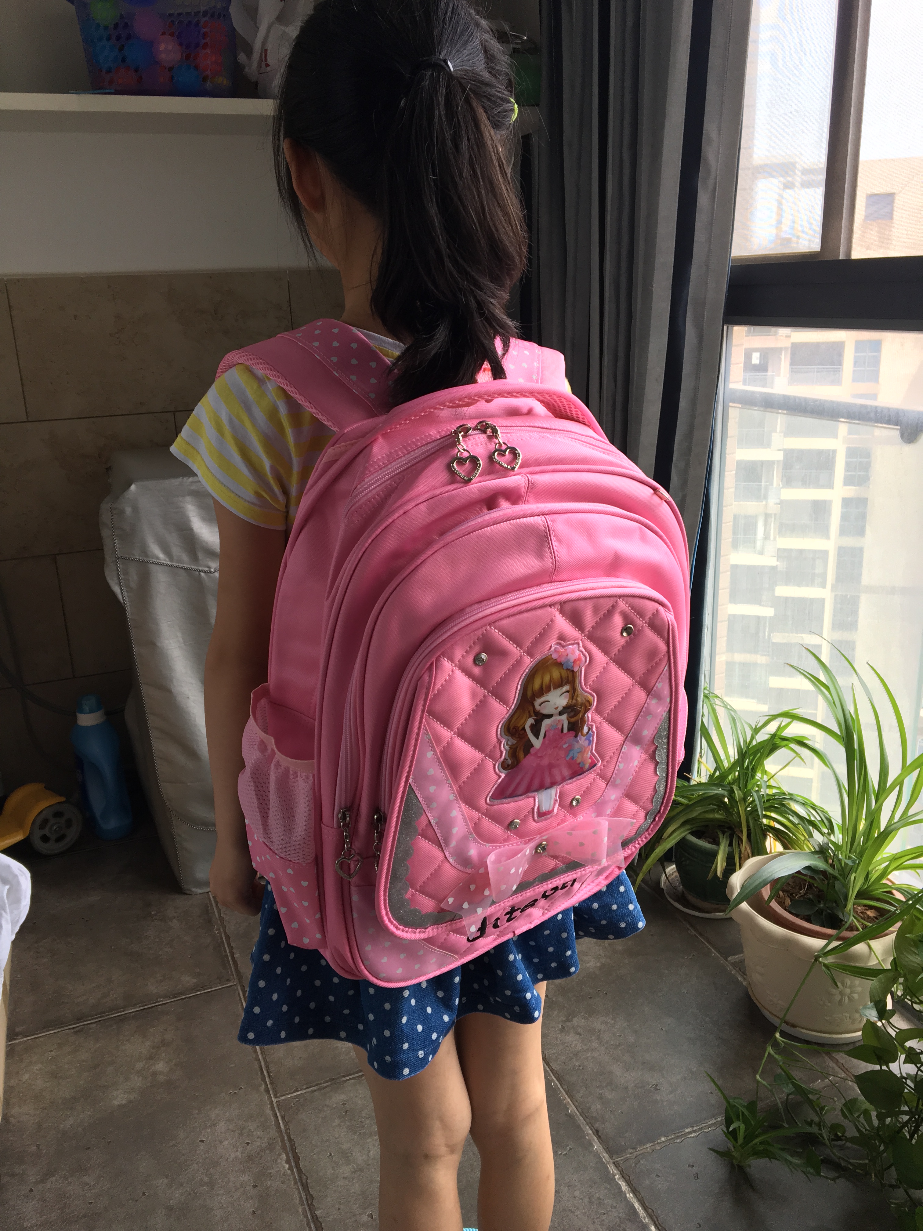 升级版护脊小学生书包