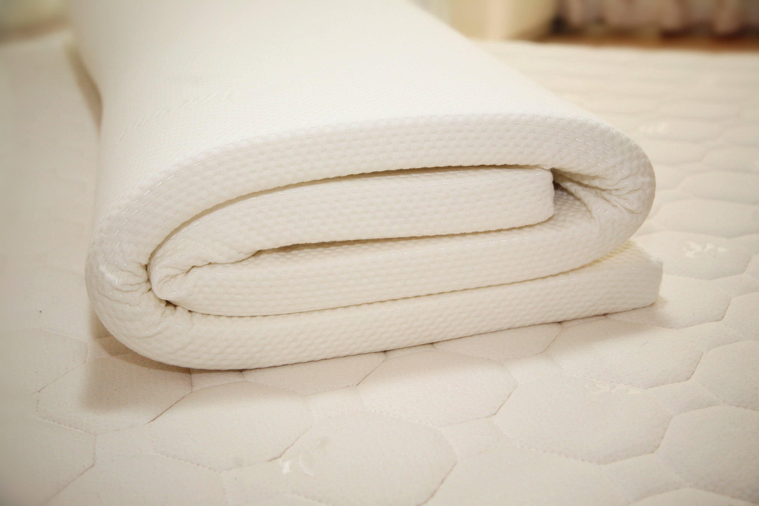 艾可麦乳胶床垫,给你一个舒适的睡眠.