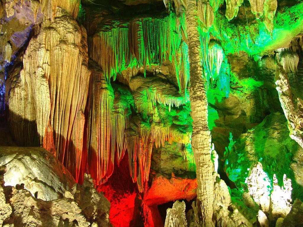 【湘西凤凰奇梁洞景区天气预报】湘西凤凰奇梁洞景区最新实时天气