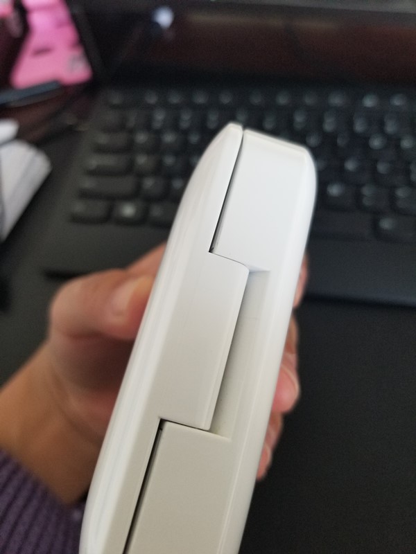 飞利浦自带线镜子充电宝是正规厂商生产的吗?效果好吗?亲自使用后评测,第9张 飞利浦自带线镜子充电宝是正规厂商生产的吗?效果好吗?亲自使用后评测,第9张