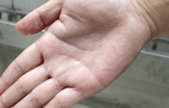 万彩 氨基酸补水洗面奶这个牌子怎么样好用吗，使用测评（网红推荐）_搜券