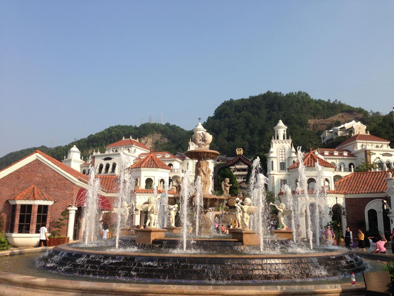 【梅州客天下天气预报】最新实时天气,梅州旅游指数/交通指数,24小时