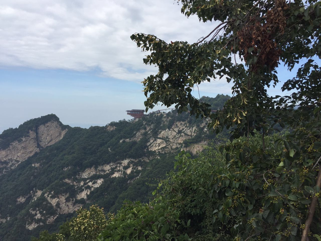 玄武青石殿