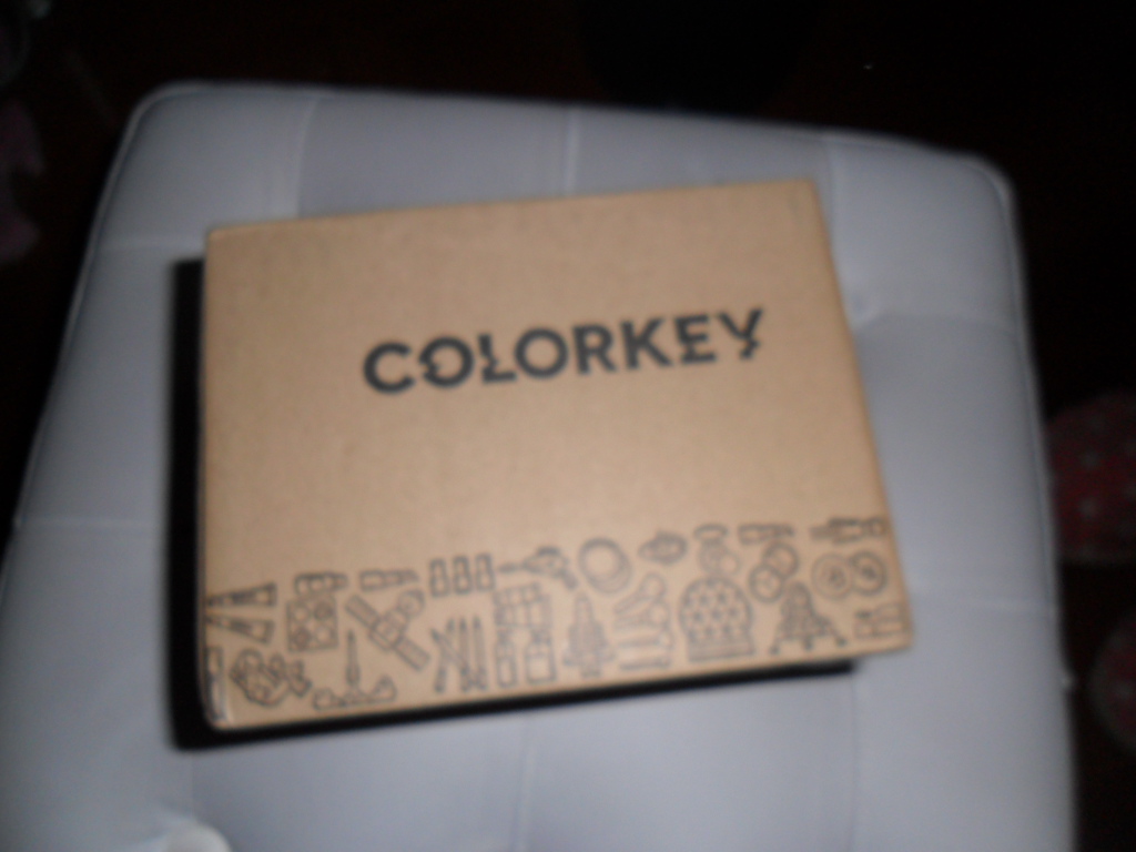 一款持久不褪色的唇膏——ColorKey柔雾唇膏_in榜 一款持久不褪色的唇膏——ColorKey柔雾唇膏
