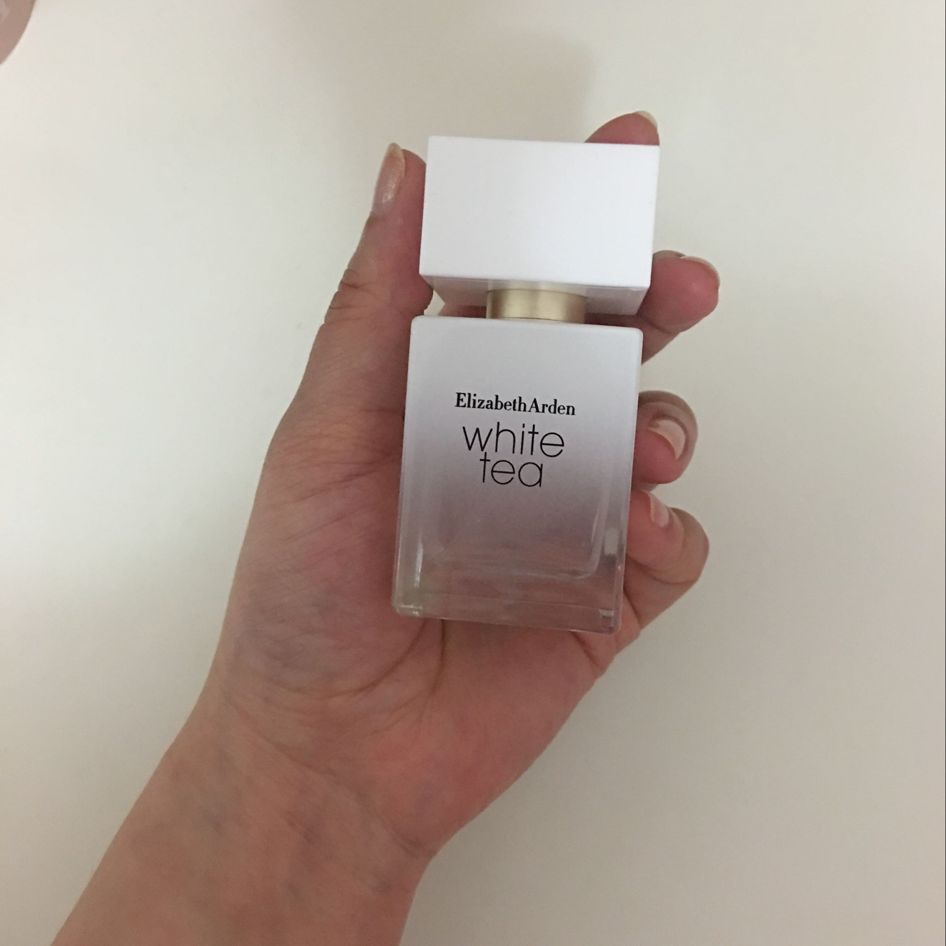 伊丽莎白雅顿白茶香水30ml怎么样,是什么牌子,第6张 伊丽莎白雅顿白茶香水30ml怎么样,是什么牌子,第6张