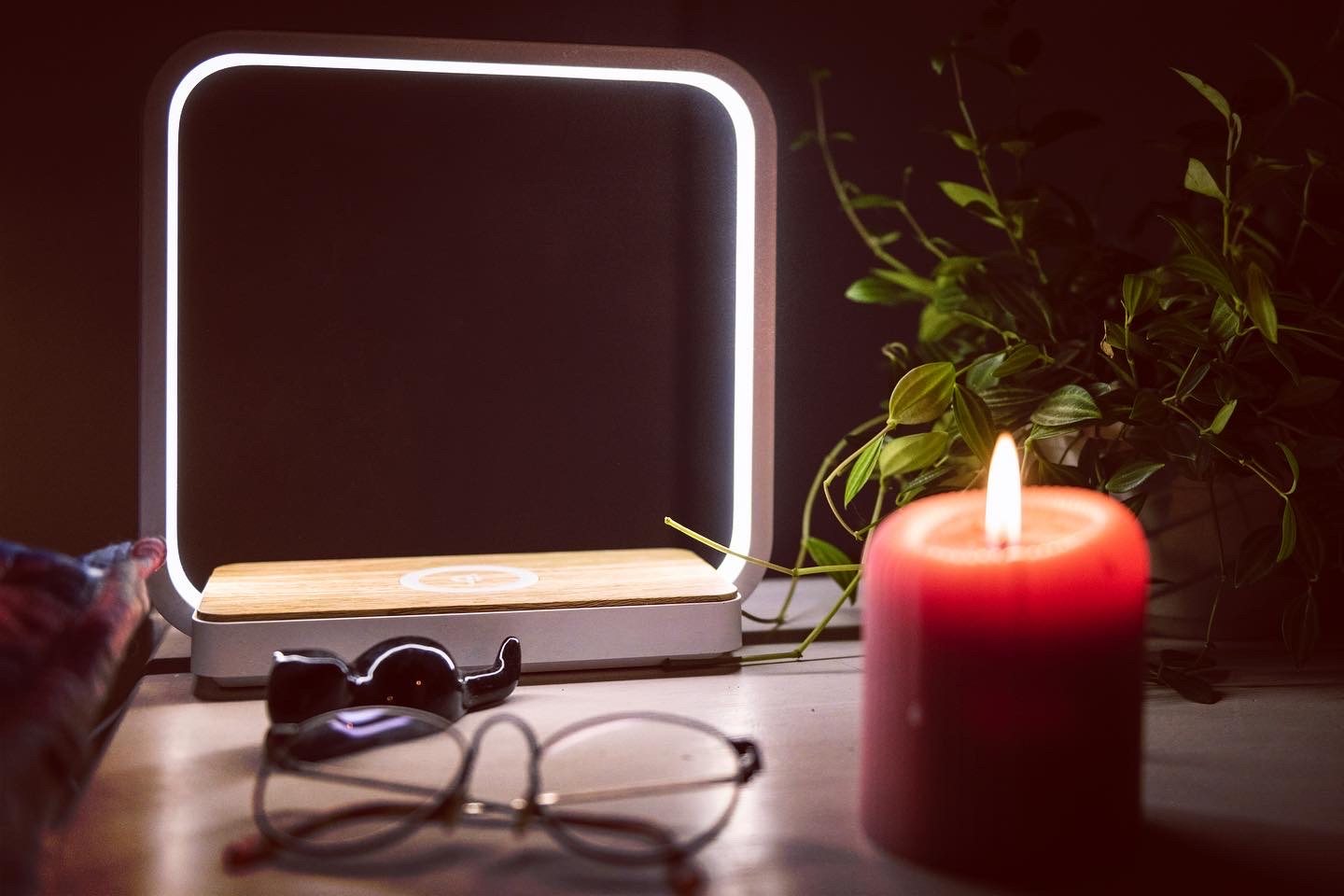 给生活做减法的无线充电床头灯好用不可以每天用吗怎么样，使用体验_搜券