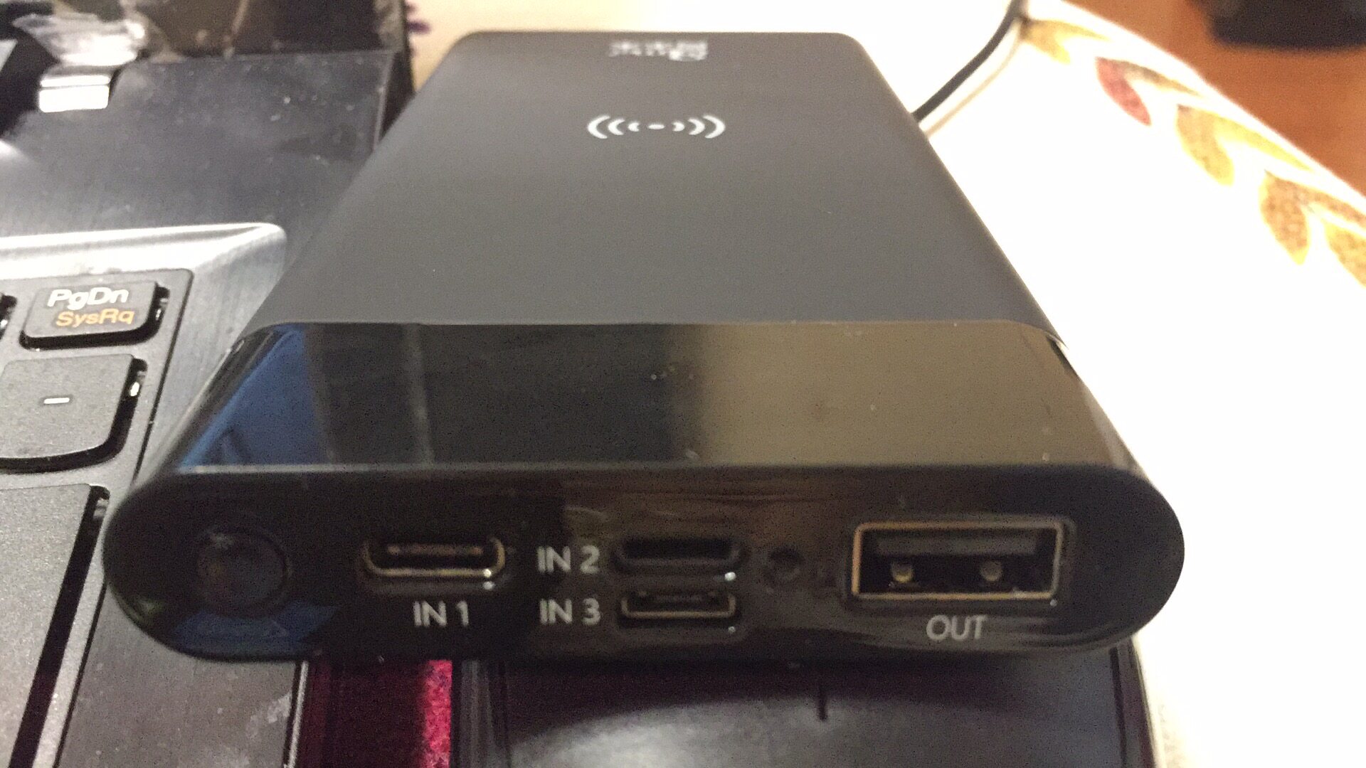 无线充电宝好不好用，它到底怎么样_搜券