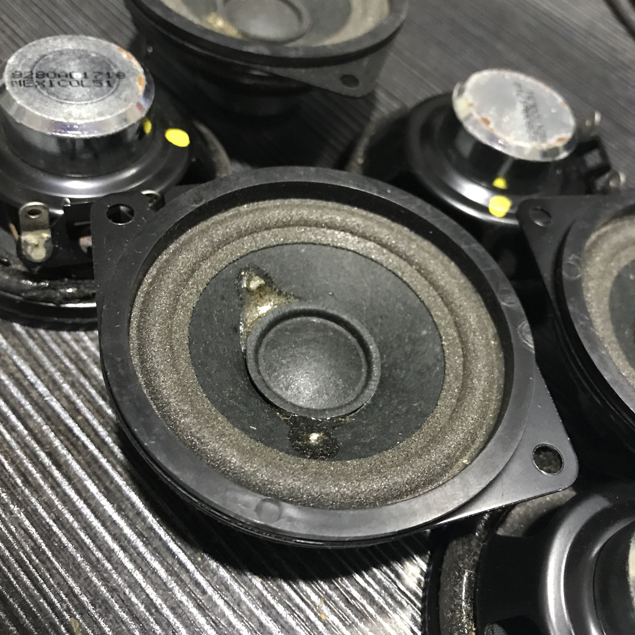 原装进口拆车哈曼卡顿2寸中音中置喇叭汽车音响改装通用件2寸中高