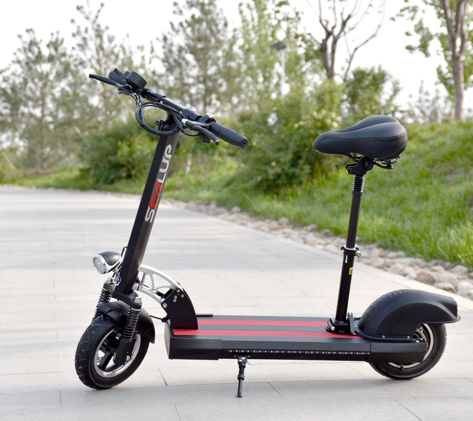 真相曝光希洛普电动车是杂牌吗,车主感受评测希洛普电动滑板车怎么样