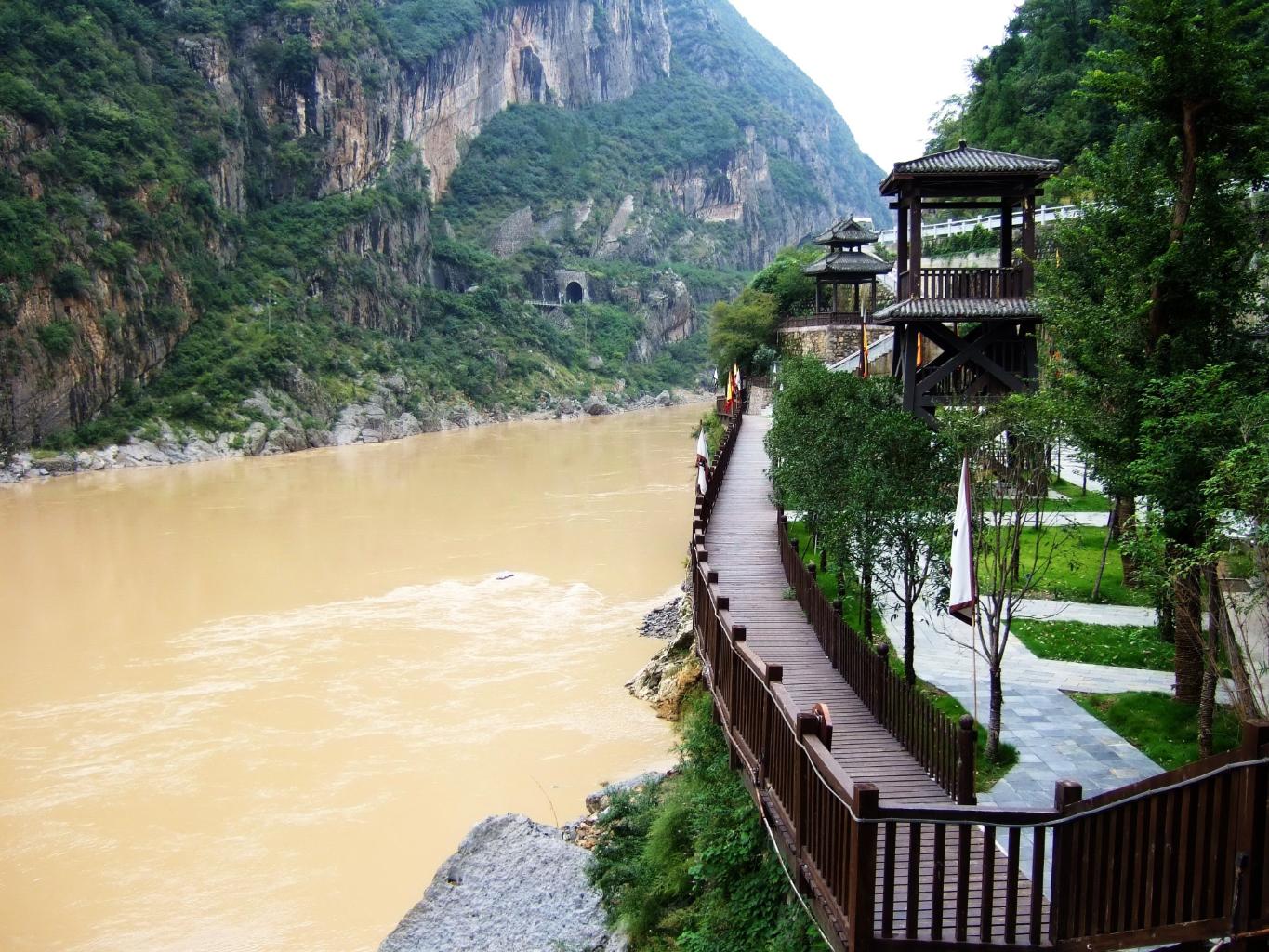 【广元翠云廊天气预报】最新实时一周天气,广元旅游指数/交通指数,24