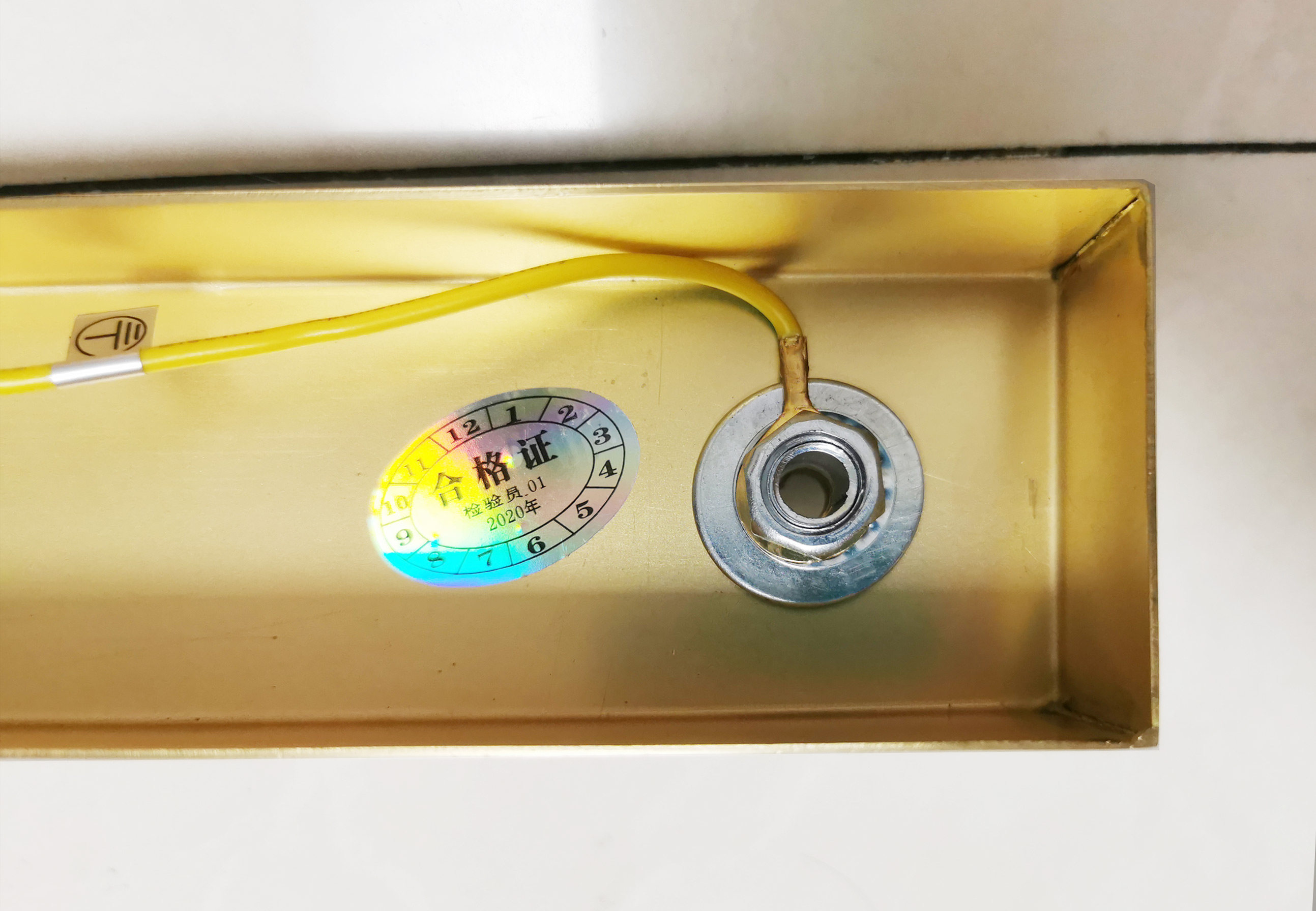 全铜吸顶灯有什么区别产品是真的吗，修正官方解答_搜券