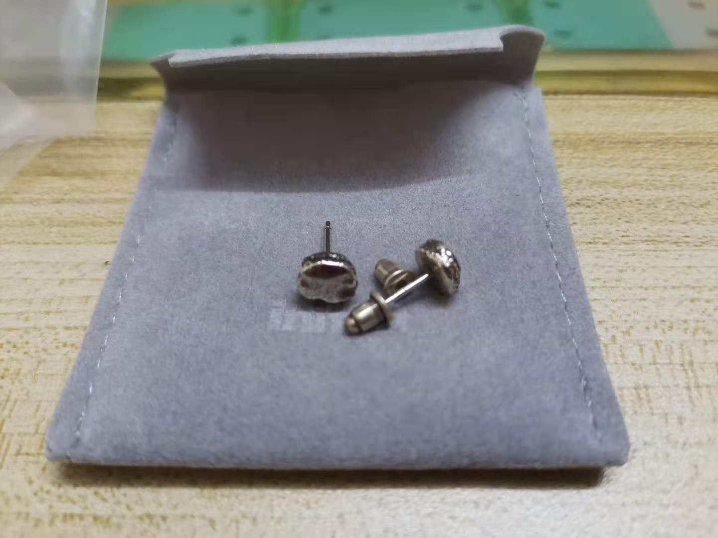 initial复古银耳钉怎么样?好用吗?亲自使用分享,第7张 initial复古银耳钉怎么样?好用吗?亲自使用分享,第7张