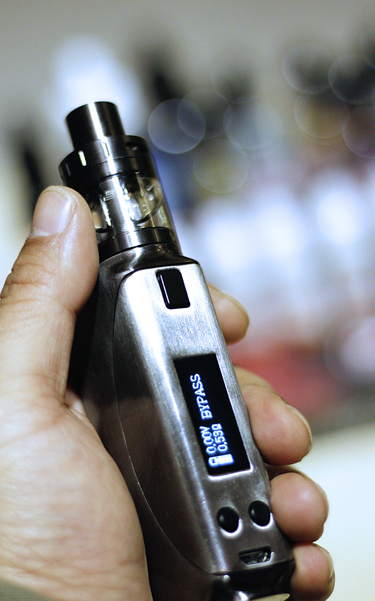 【试用评测】新款diy80电子烟大烟雾套装