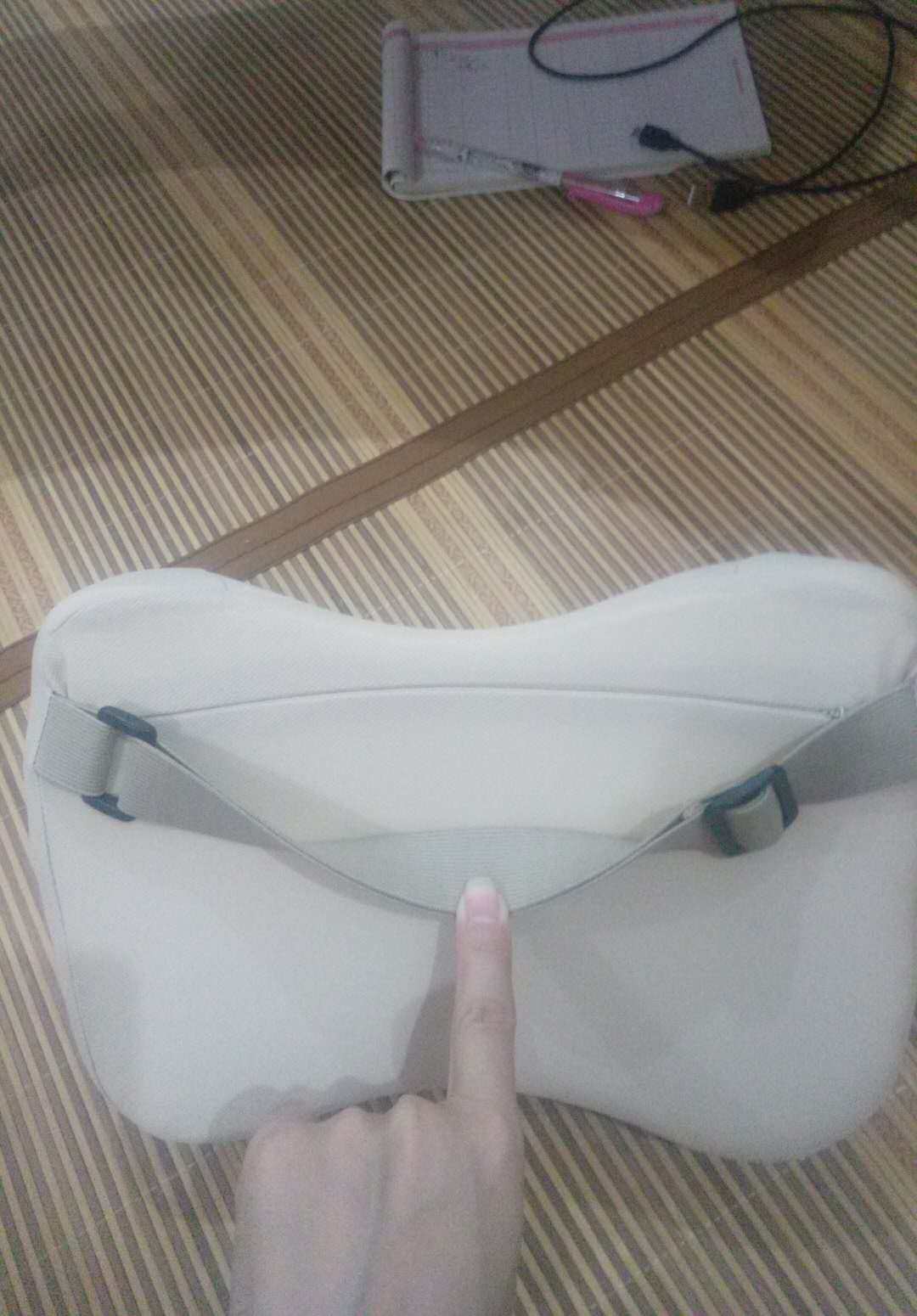 元宝款汽车头枕护颈枕1只有用吗？使用效果显示_搜券