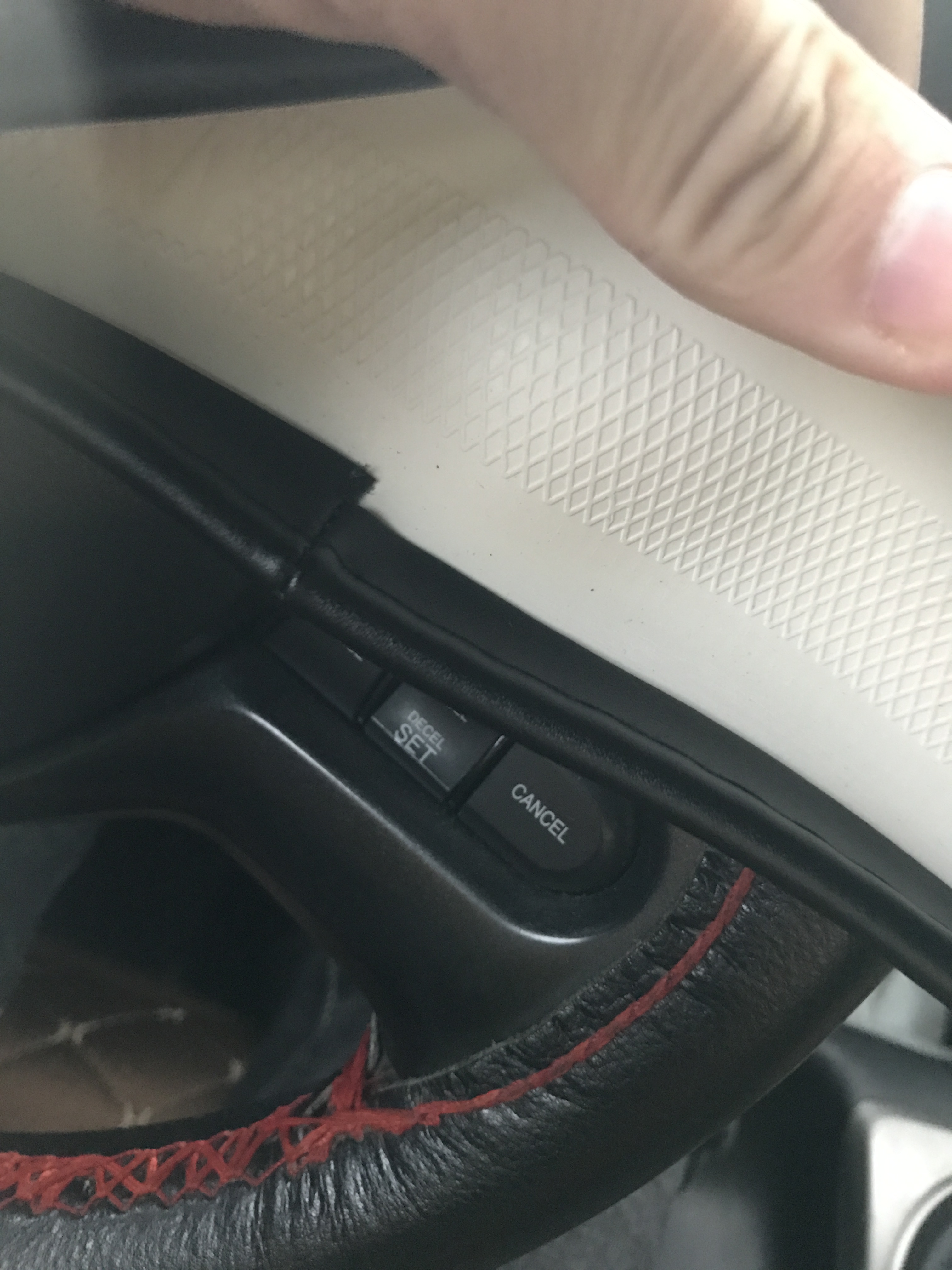 真皮方向盘套 四季通用怎么样,好用吗?使用感受分享,第5张 真皮方向盘套 四季通用怎么样,好用吗?使用感受分享,第5张