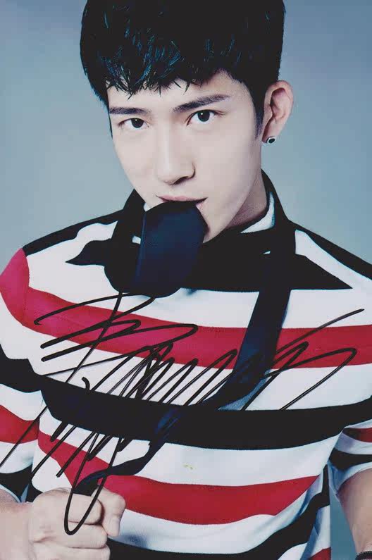 热销明星签名照_『冲冠』大陆明星井柏然亲笔签名照片新款定妆照热门