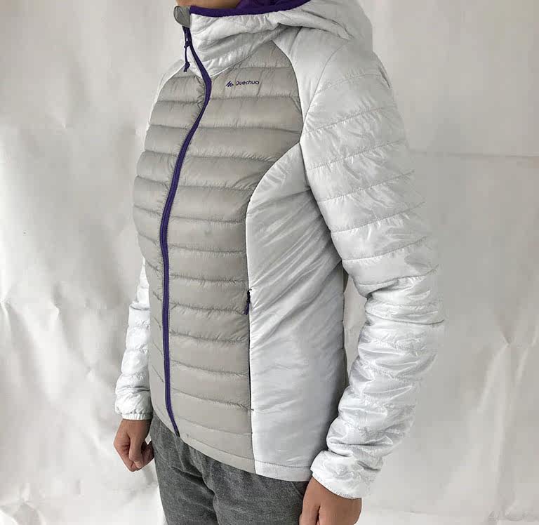迪卡侬运动quechua户外运动女士超轻米色保暖灰鹅绒羽绒服滑雪服