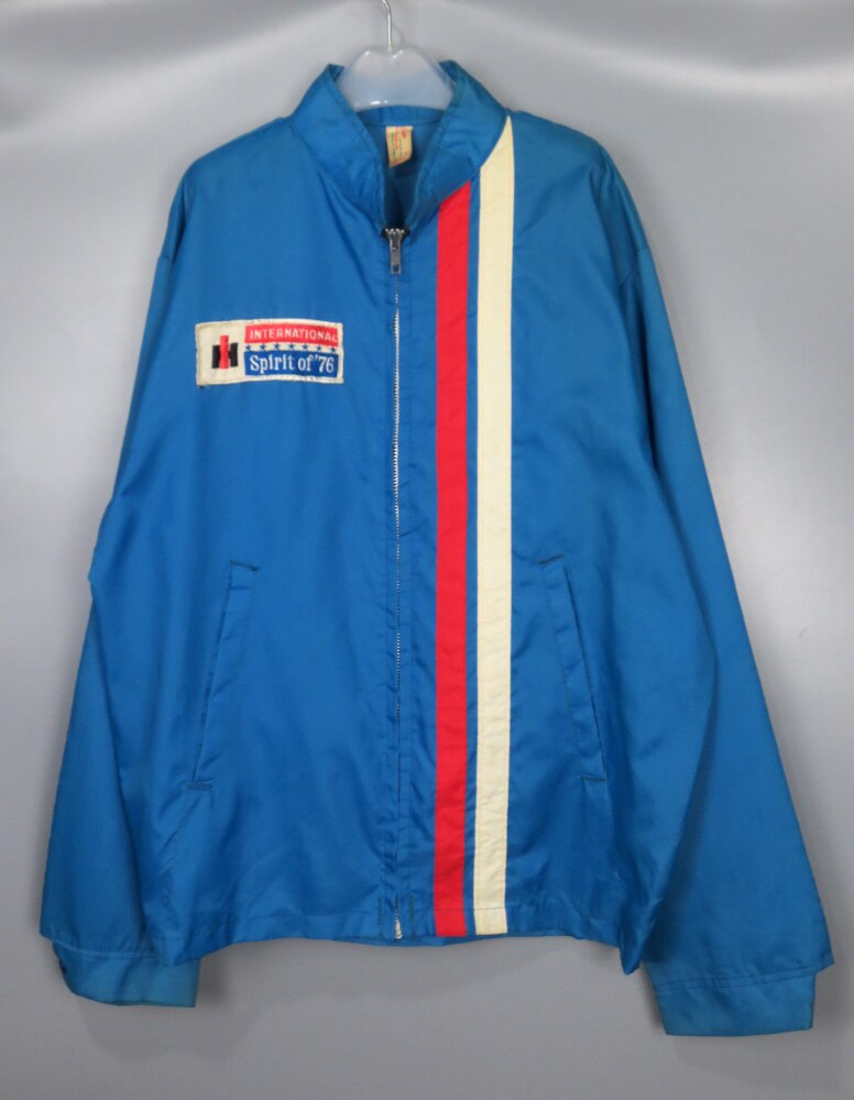 白红外套_vintage 古着正品80年代蓝白红竖条中古薄款disco运动服外套