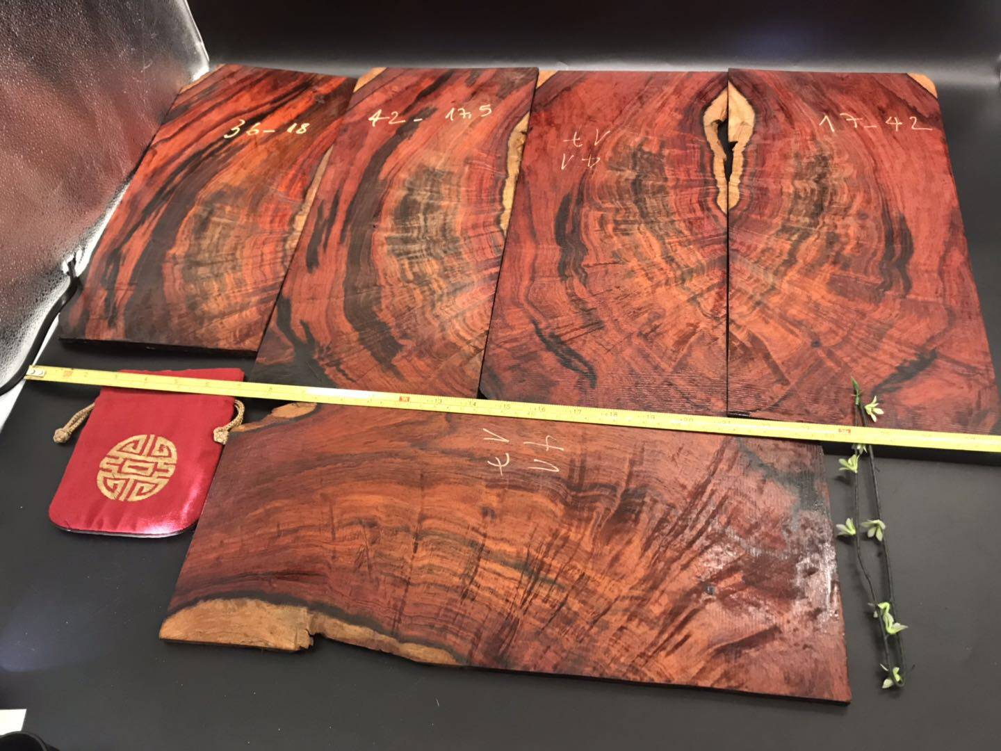 老挝大红酸枝木料