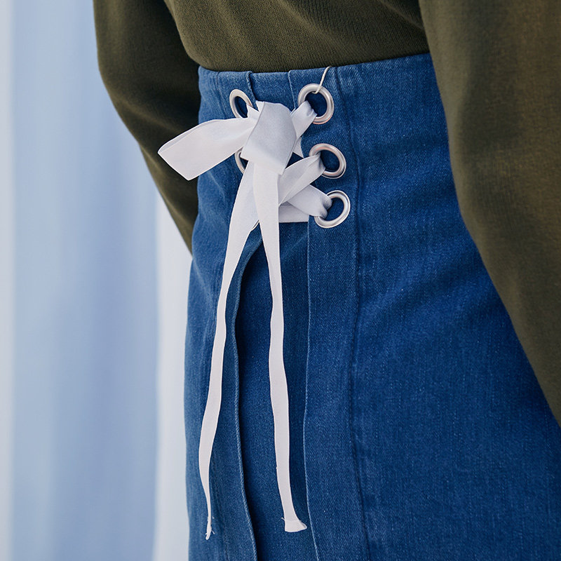 绑带元素来袭 挡不住的时尚感