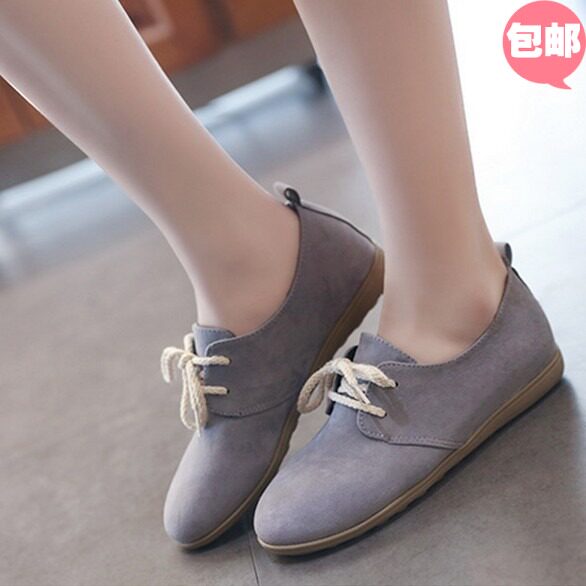 女士翻领流苏时尚雪地靴子女式铆钉圆头加绒马丁靴韩版鞋子女包邮