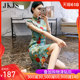 家里地上长出很多白色的东西是什么啊?近看一丝丝的 家里地上长出很多白色的东西是什么啊?近看一丝丝的