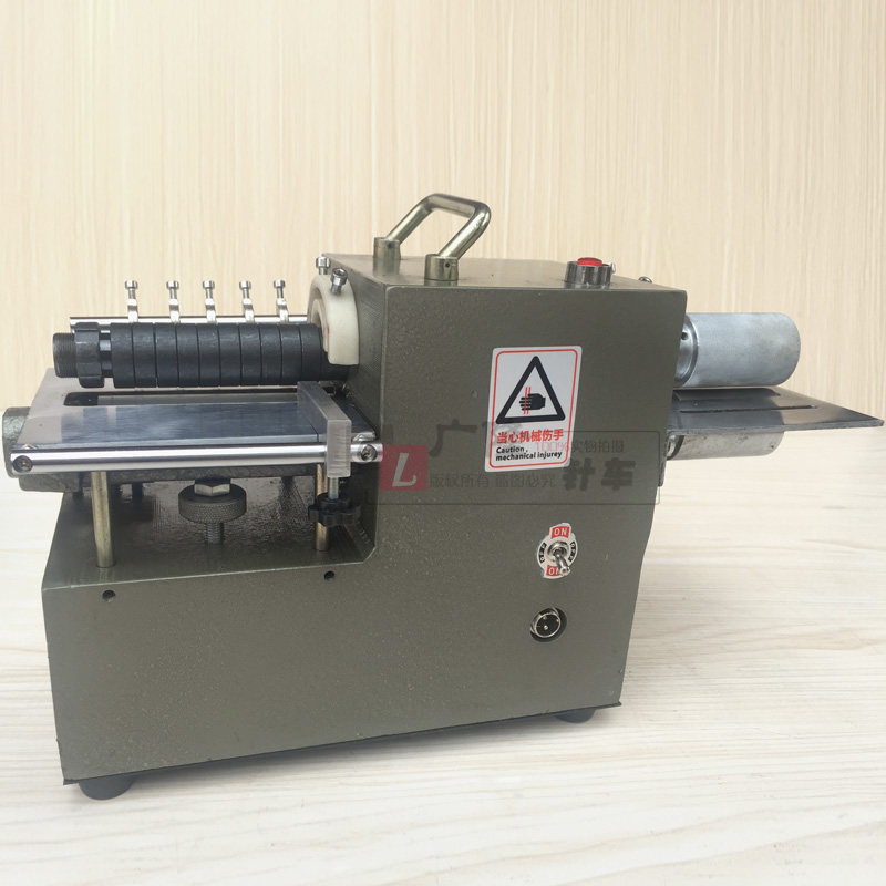小型皮革分条机 皮革开条机 箱包皮料开料机 圆刀开条机磨平机