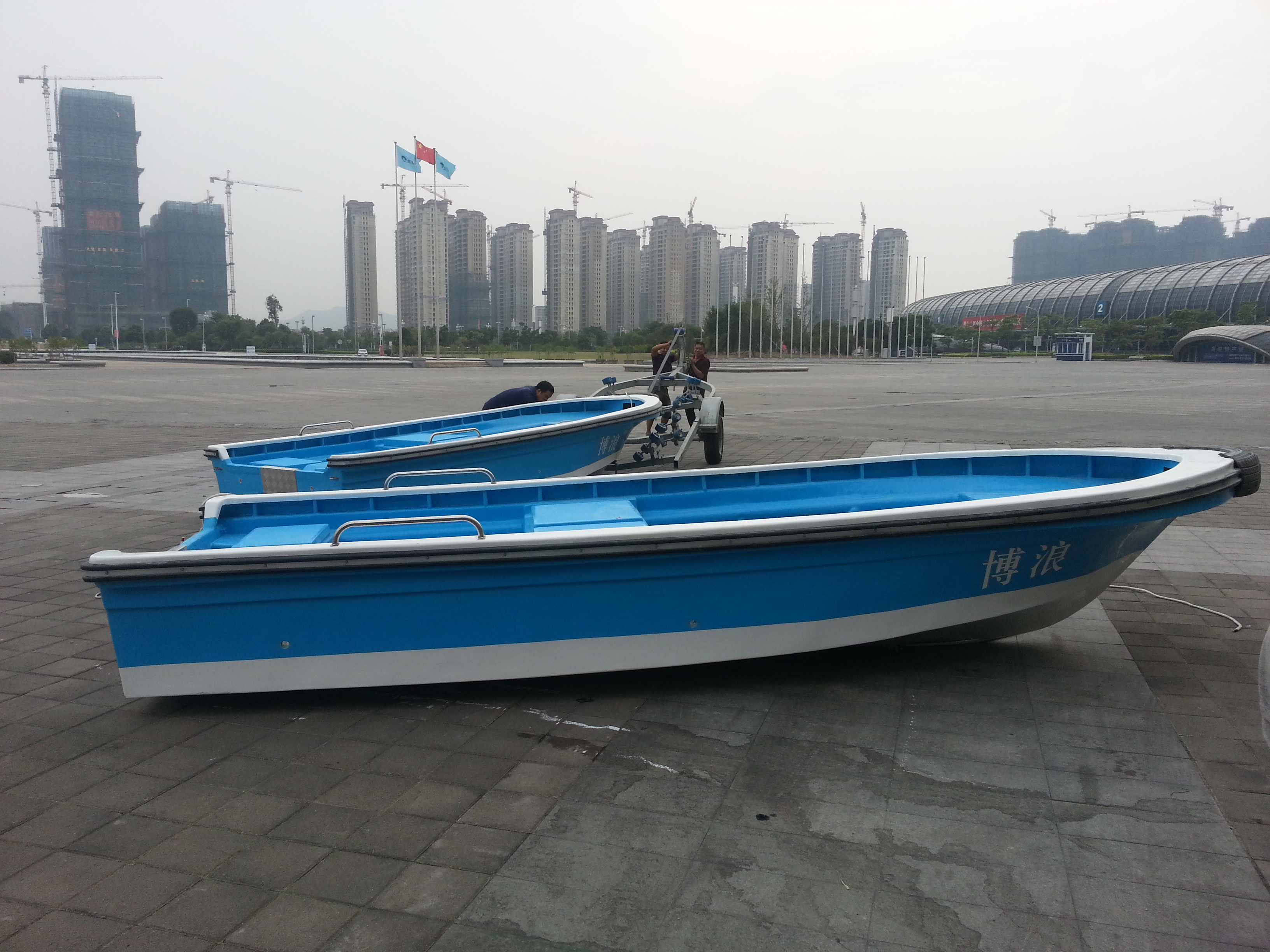 二手6.98米玻璃钢多功能钓鱼快艇搭载90匹四冲船外机