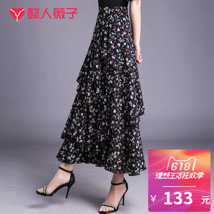 针织半身裙怎么穿好看_针织半身裙如何搭配_今年流行的针织半身裙