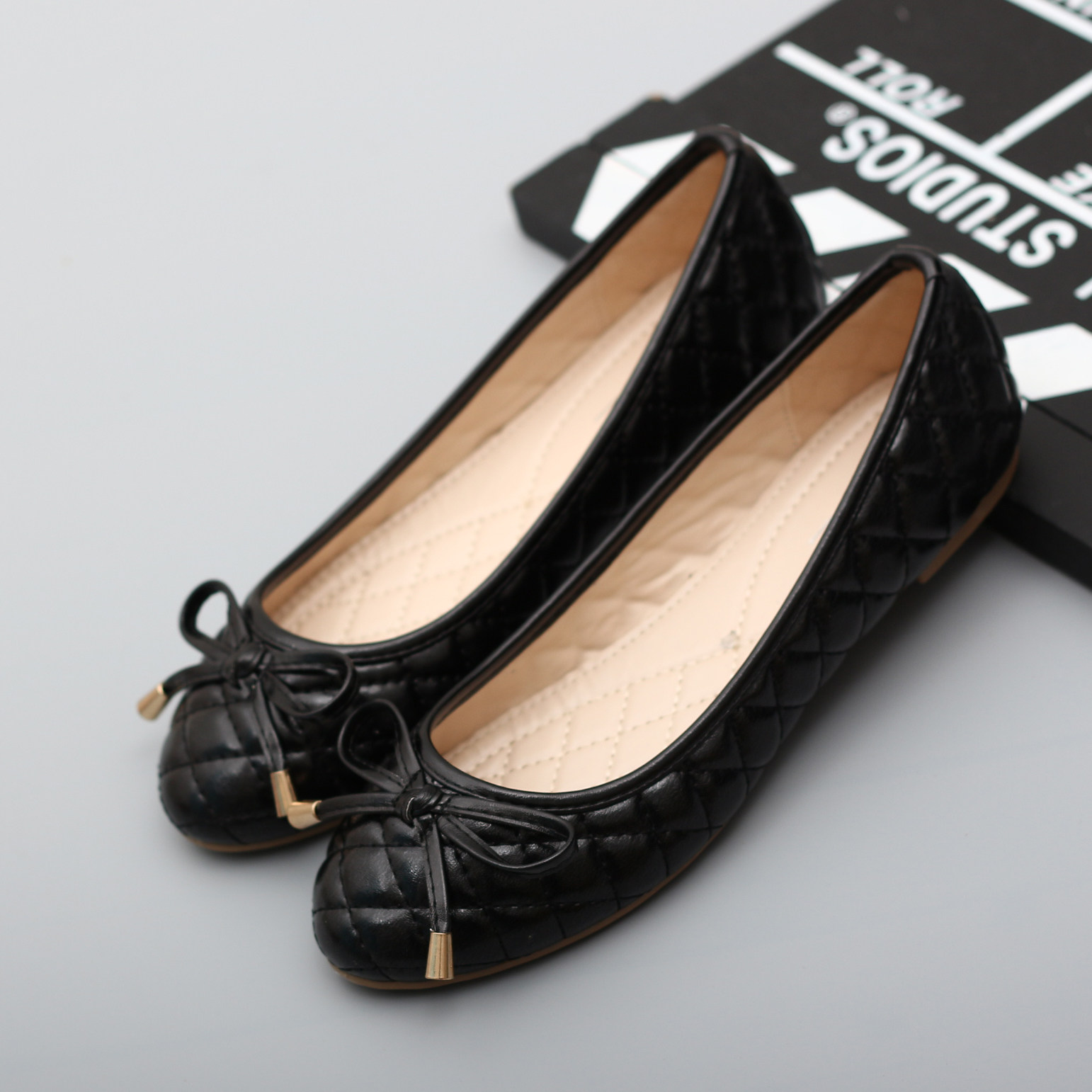 简派女鞋 随性 自由 女鞋店