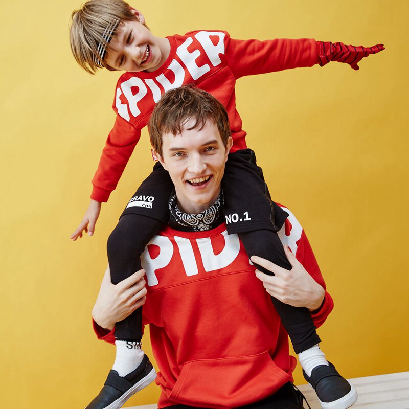 moomoo童装亲子装男童蜘蛛侠肩部印花套头卫衣新款父子装套头衫