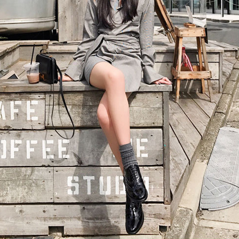 林大陌 春季新款英伦风女鞋学院复古布洛克女单