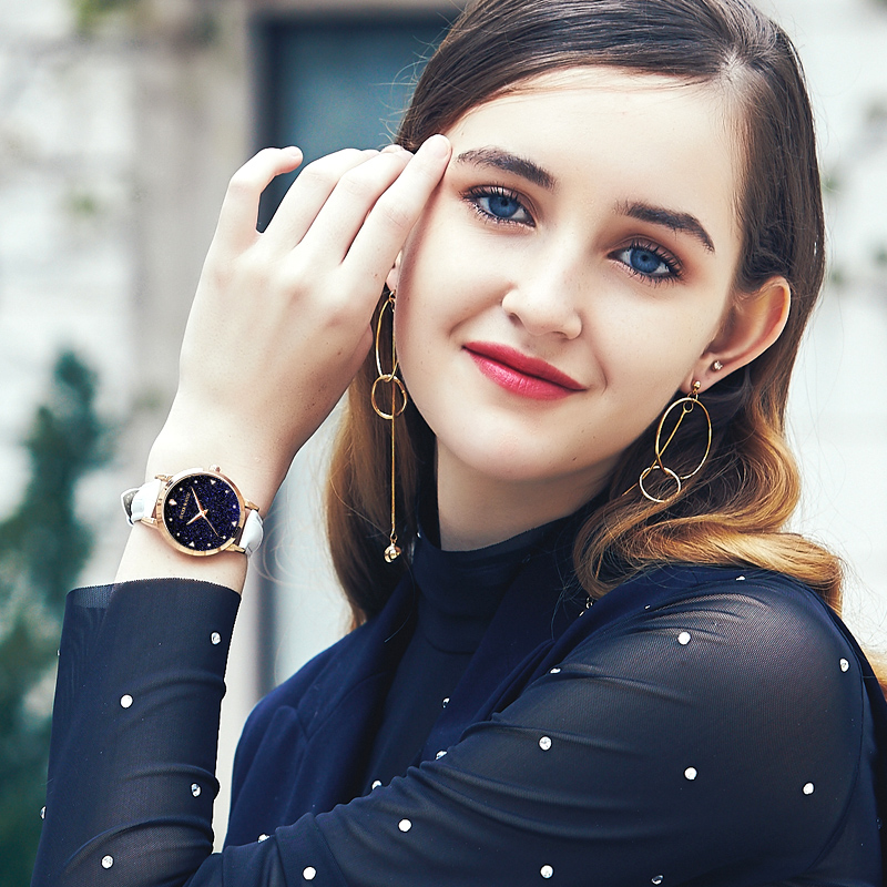 不只是饰品,女人戴手表还有这3个好处!