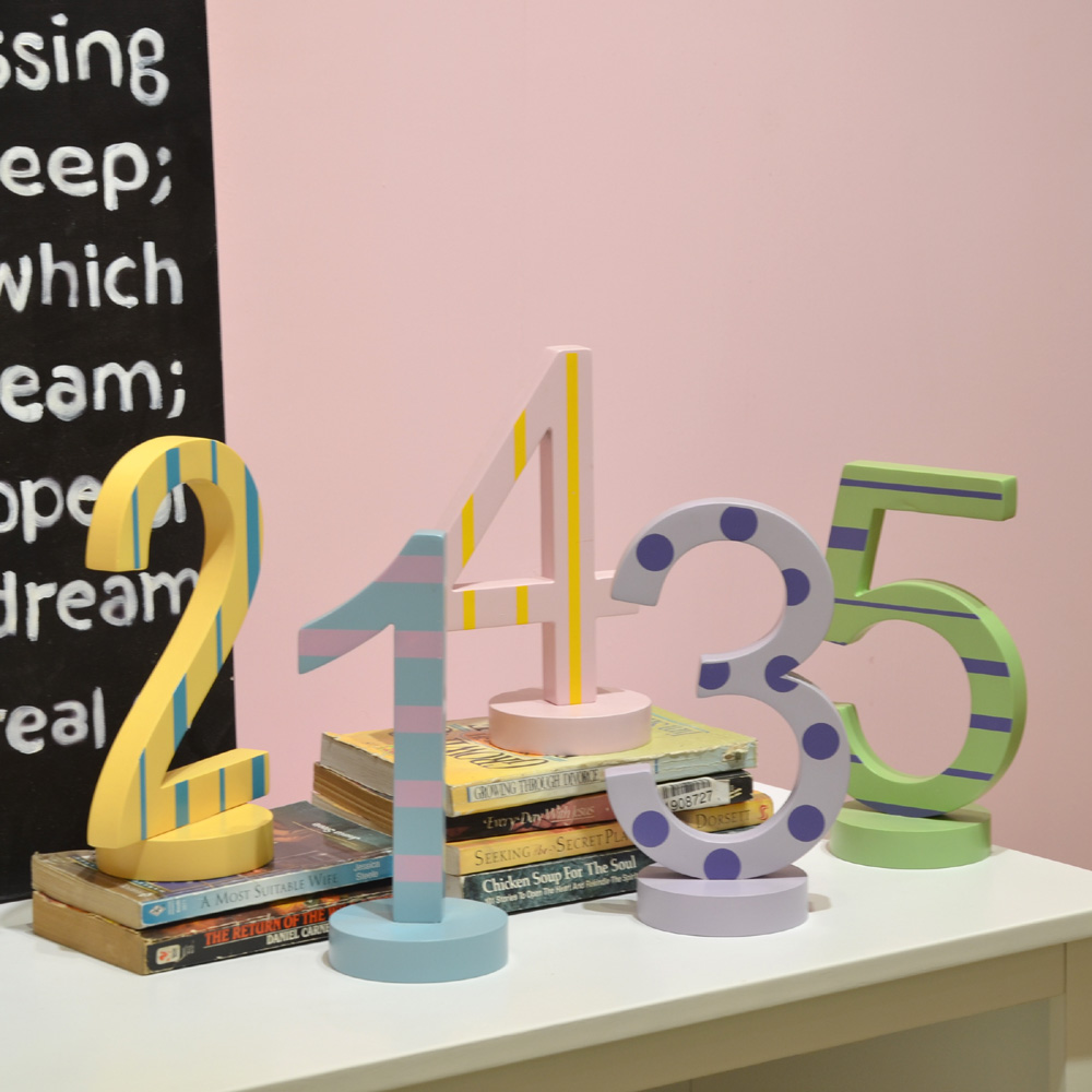 数字摆件家居饰品创意客厅工艺品摆饰儿童房桌面木质欧式装饰摆件