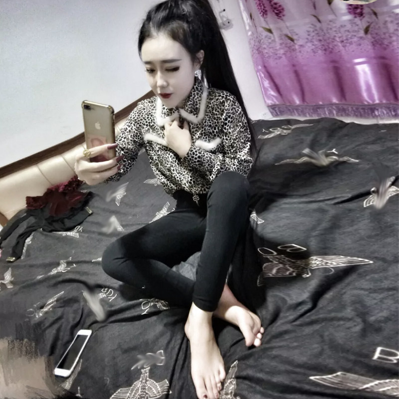 女生衬衫_精神女生社会上衣快手红人巨婴可爱琪同款衣服拼接毛毛豹纹